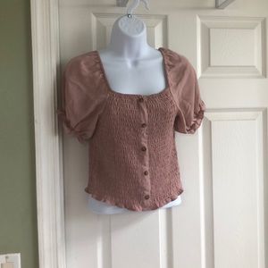 Super cute mauve puffy sleeve top Sz M